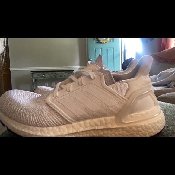 6 1/2 Adidas shoes - Picture 4 of 4